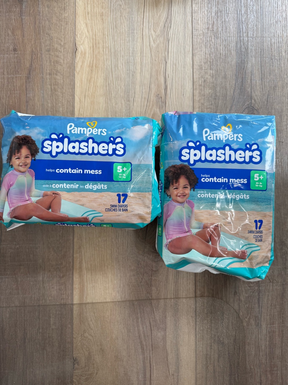NEW Pampers Splashers Swim Diapers Size 5+ Bundle of 2.  34 count.
M